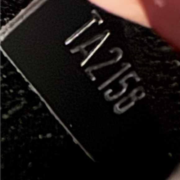 BRAND NEW TOILERTRY POUCH 26 BLK / PINK - Picture 14 of 15